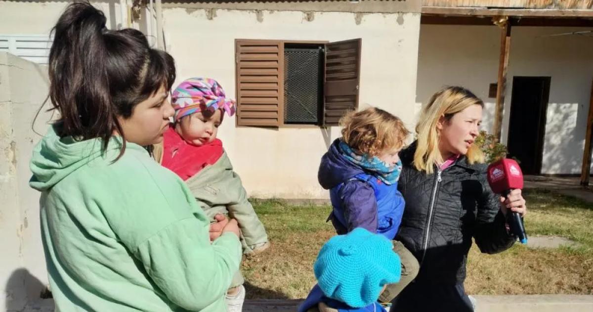 Melani junto a Antonella Villalva la joven que luego se quitó la vida