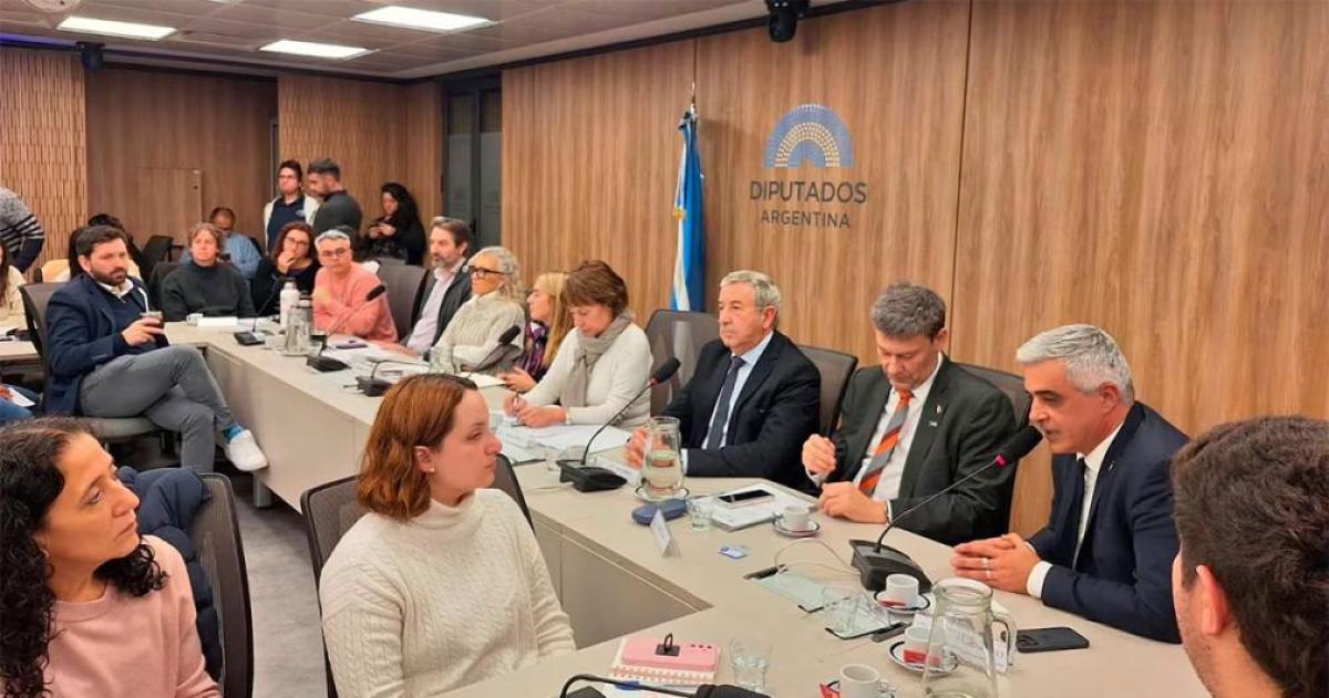 El Gobierno avanza con la reforma laboral- salario dinaacutemico y convenios por empresa
