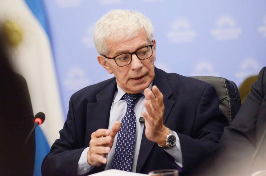 Su salida se suma a la del canciller Werthein