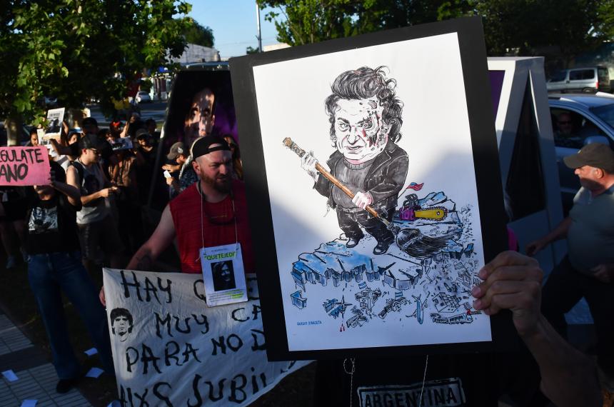 Poleacutemica en el Concejo- Caricaturas del desastre no se exhibiraacute en el recinto