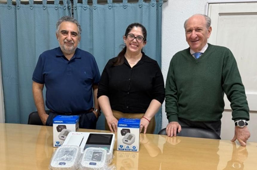 Las autoridades del Ministerio de  Salud entregaron el nuevo equipamiento