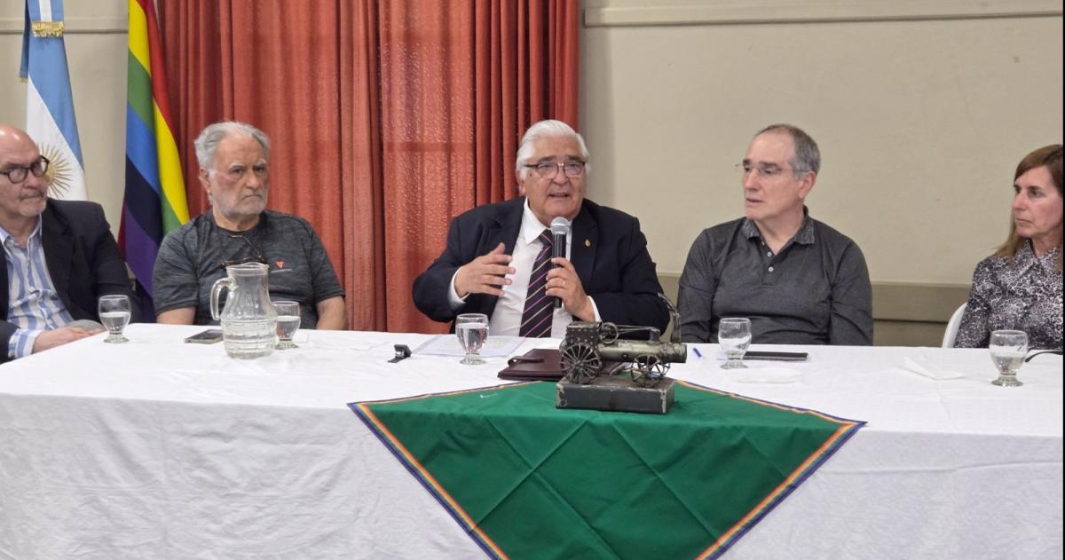 Rechazo al desembarco de Clariacuten- Es un proyecto de colonizacioacuten