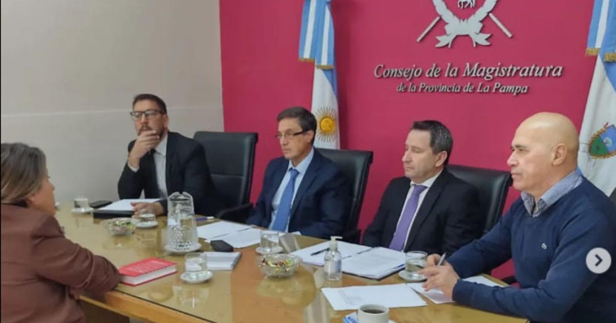 Trasfondo de una disputa- queacute hay detraacutes de la pelea por un cargo de juez