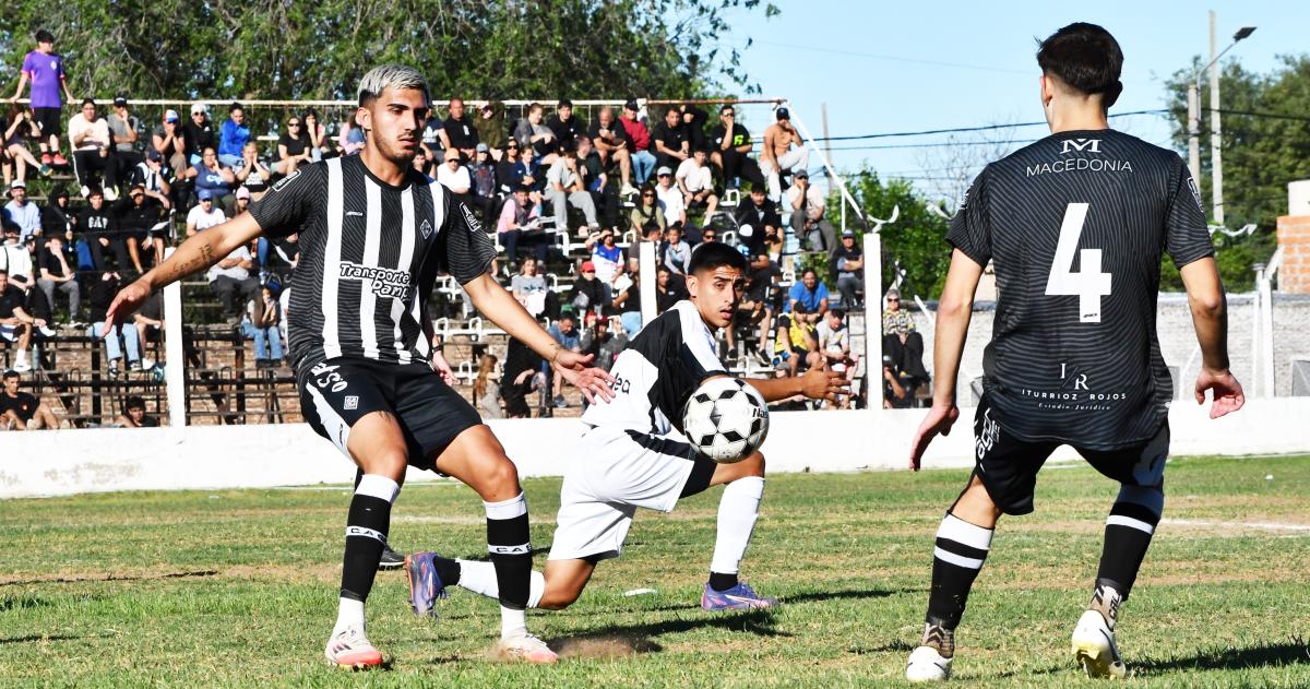 Santa Rosa dejó en el camino a Ferro de Pico