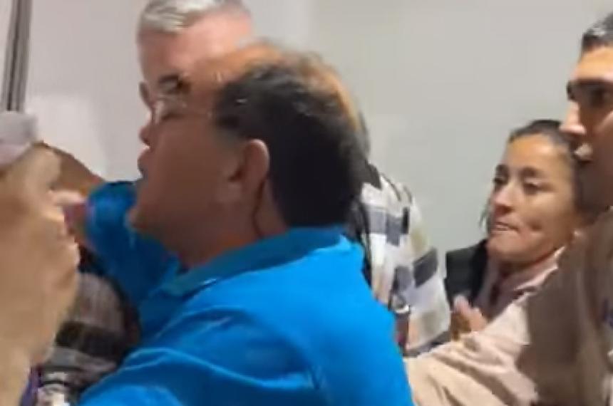 La interna del peronismo estalloacute en la sede partidaria