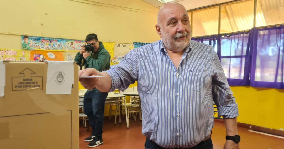 Abelardo Ferrn durante la votación de este domingo