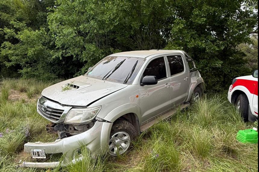 Dos heridos en un vuelco en el cruce de las rutas 35 y 14