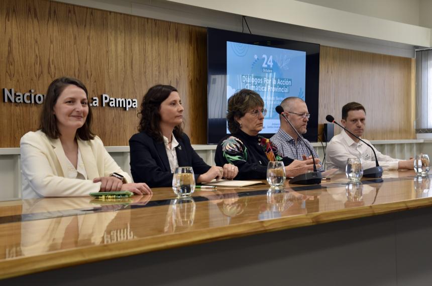 Destacan a La Pampa como pionera en la pelea contra el cambio climaacutetico