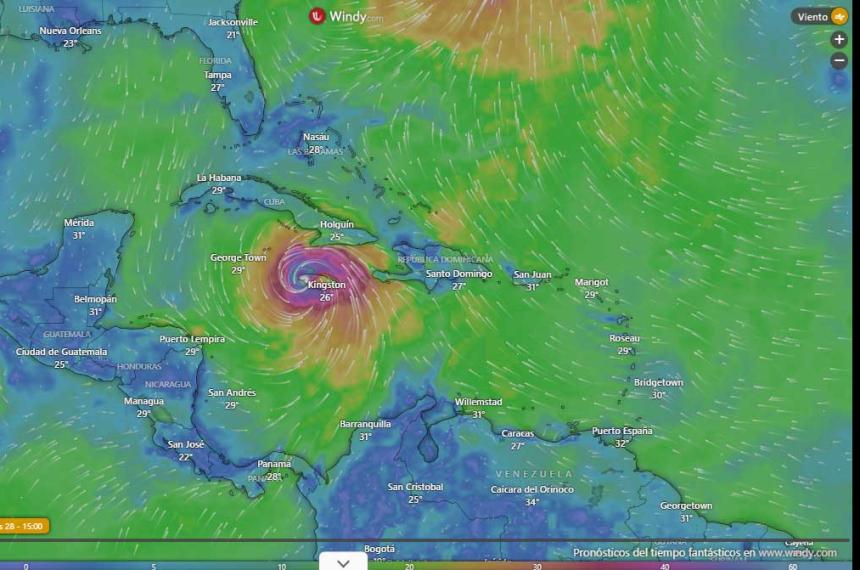 Melissa perdió algo de fuerza tras tocar tierra en Jamaica pero contina como huracn categoría 5