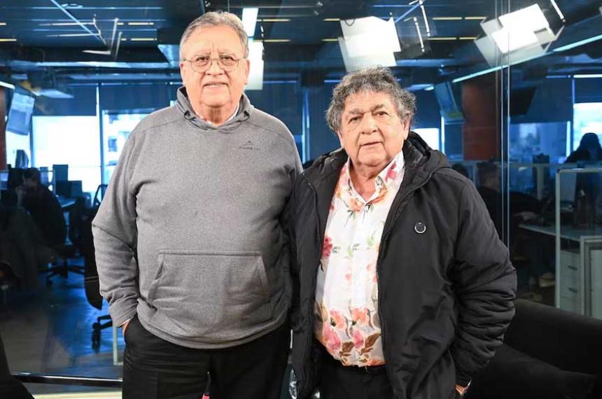 Nuevo escaacutendalo legal con Los Palmeras- una marca partida en dos