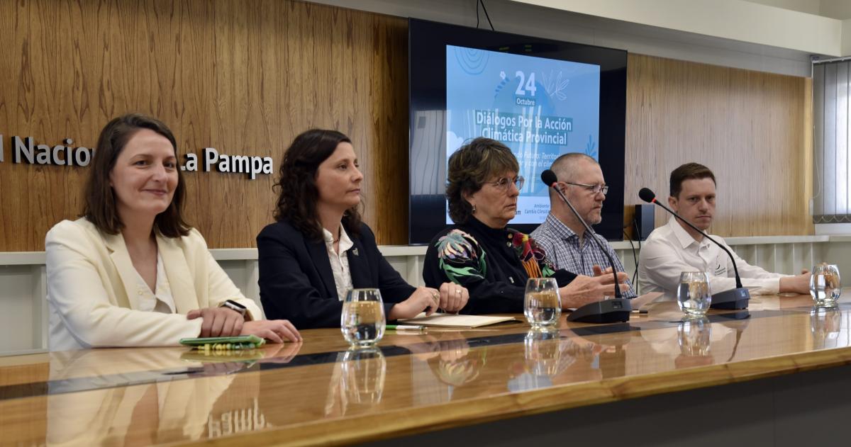 Destacan a La Pampa como pionera en la pelea contra el cambio climaacutetico