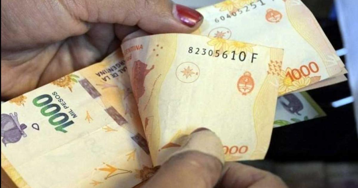 Los salarios se ubicaron por encima de la inflacioacuten y subieron 32-en-porciento- en agosto