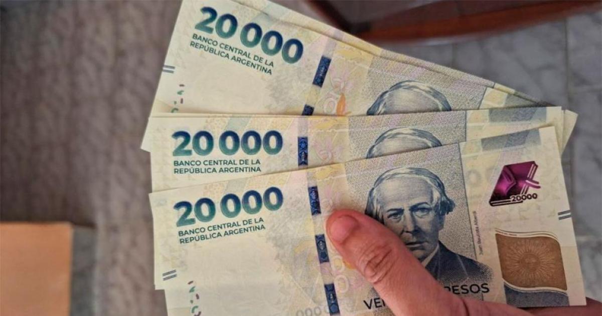 Seguacuten el Indec los salarios subieron 32-en-porciento- en agosto y volvieron a ganarle a la inflacioacuten