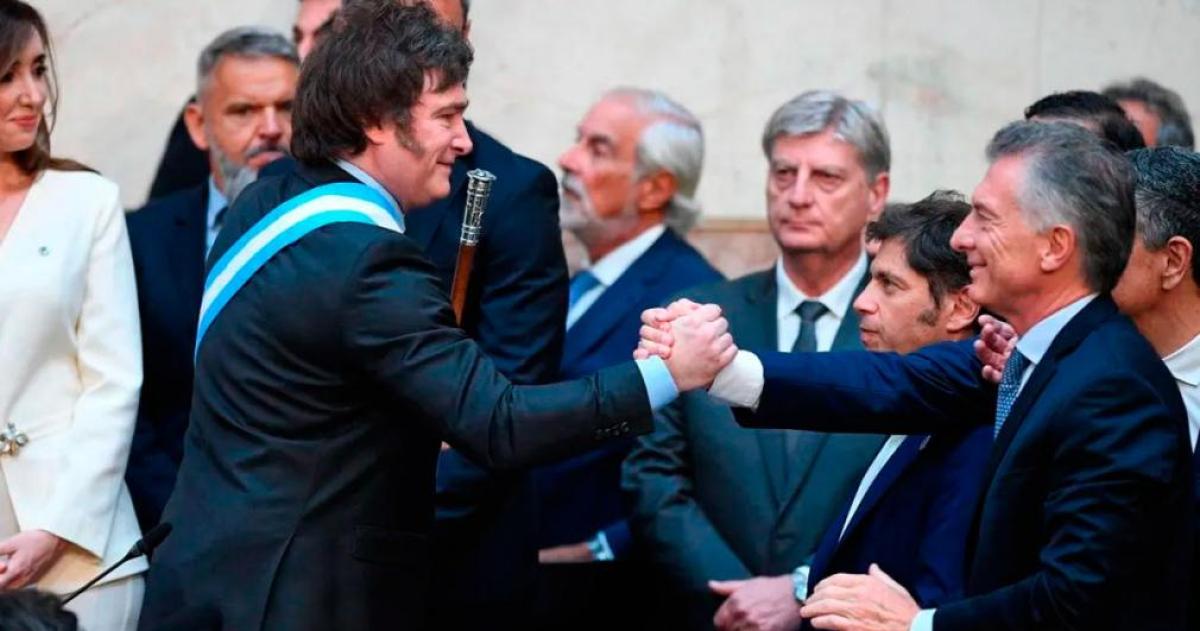 Javier Milei y Mauricio Macri retomaron el diaacutelogo tras el triunfo de La Libertad Avanza