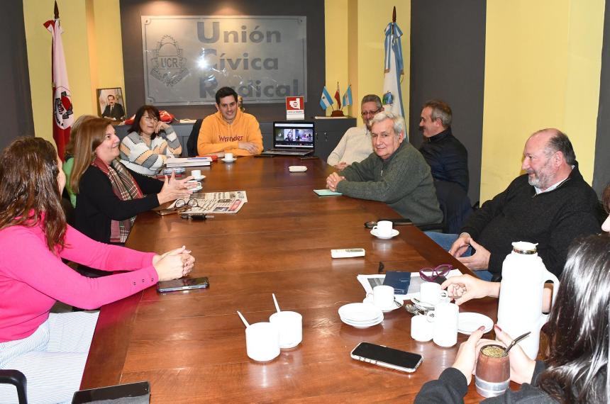 Vuelven a la carga con la idea del frente- La estrategia de la UCR fue equivocada