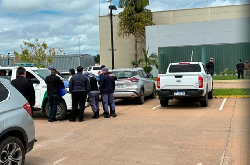 Caso Cecilia Strzyzowski- detuvieron a un abogado de Emerenciano Sena en plena audiencia