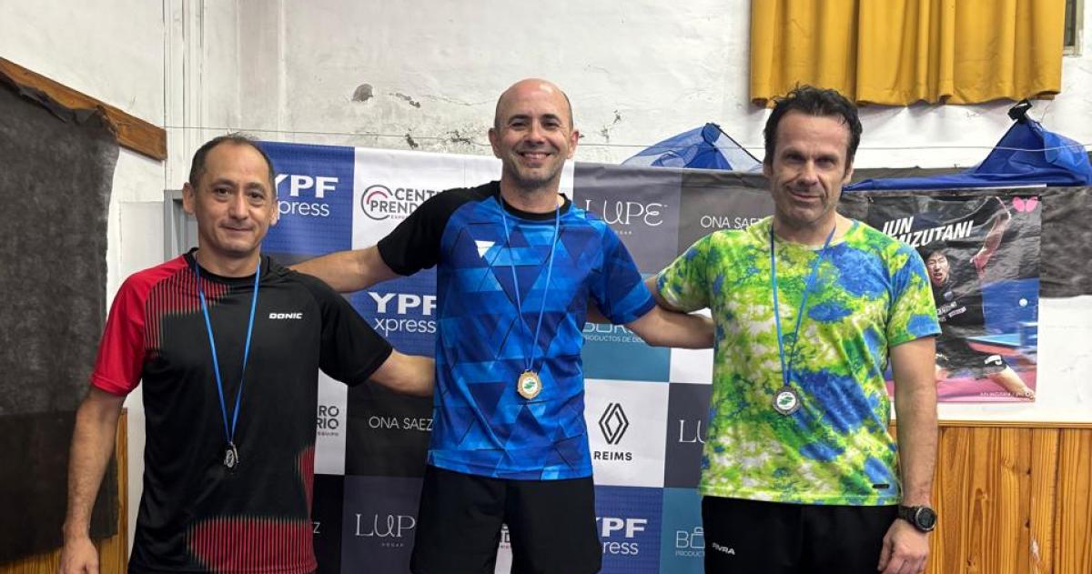 Tati Pessi en lo ms alto del podio tras su gran temporada