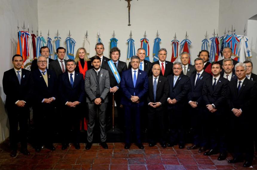 Se hace la cumbre presidencial con Ziliotto y el resto de los gobernadores