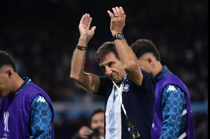 El DT de Racing agradeció a sus futbolistas y a la gente por el apoyo