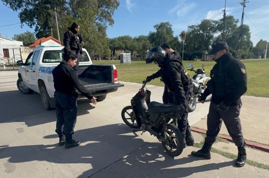Personal de la Comisaría Segunda de General Pico recuperó la moto robada