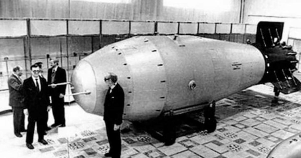 La bomba del Zar- el diacutea que la URSS hizo temblar la Tierra con la mayor explosioacuten nuclear de la historia