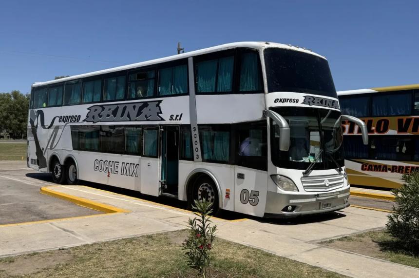 Uno de los colectivos en Realicó tras su regreso a La Pampa