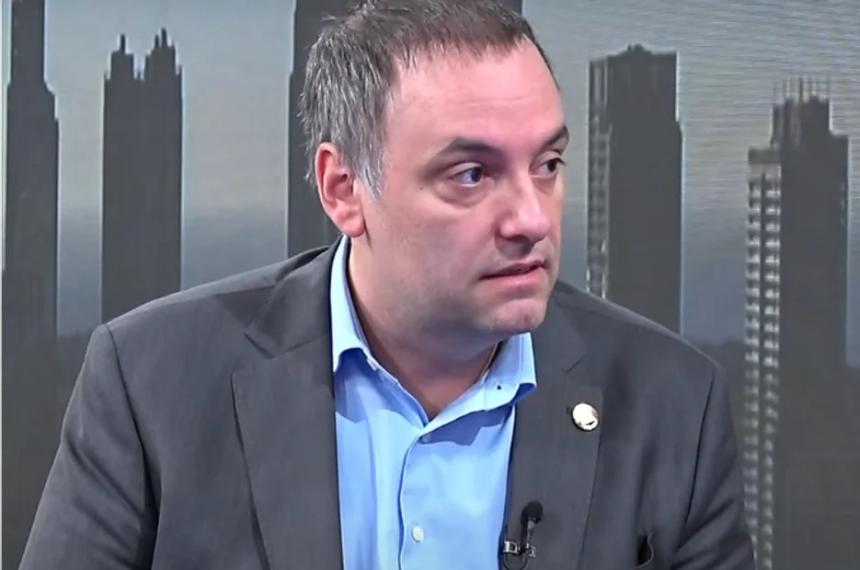 Manuel Adorni de vocero a jefe de Gabinete