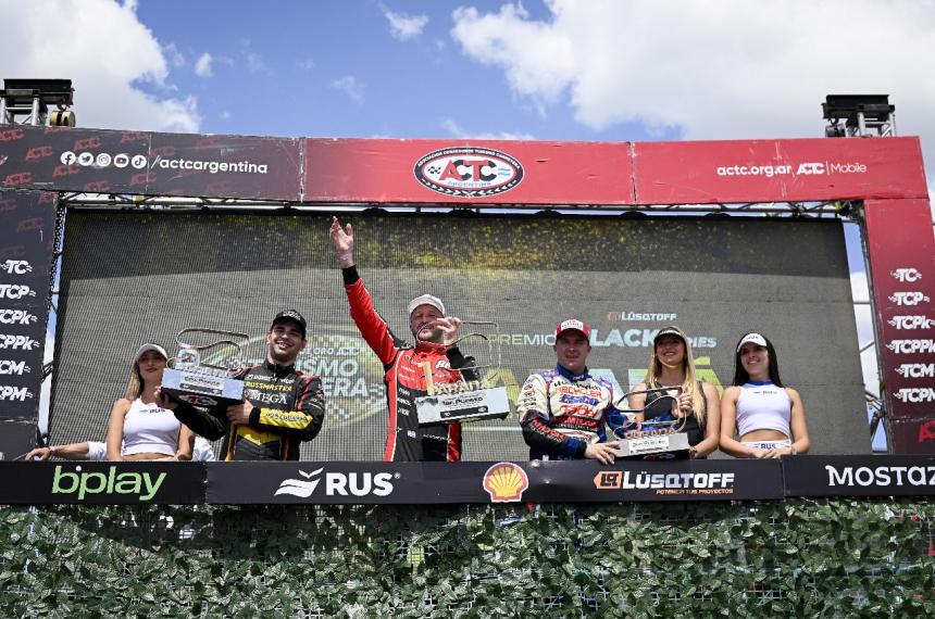 El podio con Canapino Martínez y Werner tras la final de Paran