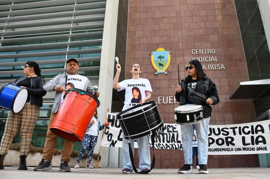 La familia de Lía se movilizó una vez ms en la Ciudad Judicial