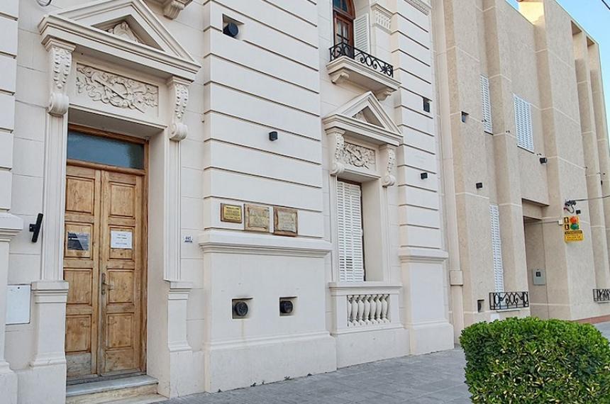 Tiene 20 antildeos y lo condenaron por poseer fotos sexuales de una chica de 17