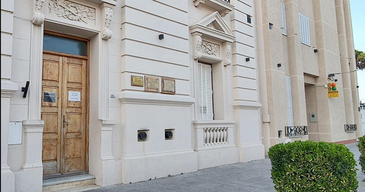 Tiene 20 antildeos y lo condenaron por poseer fotos sexuales de una chica de 17