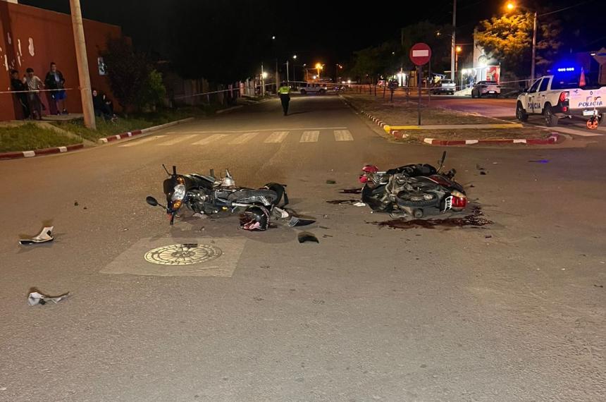 Los dos vehículos involucrados en el fuerte choque