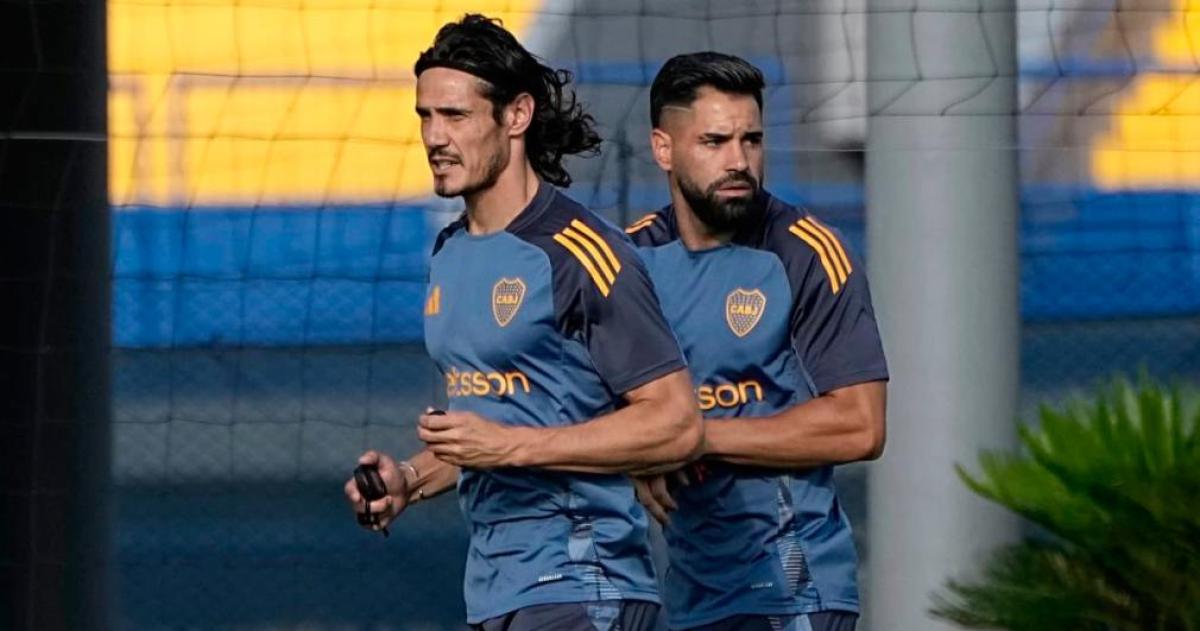 Cavani volvioacute a entrenar y suentildea con estar en el Superclaacutesico