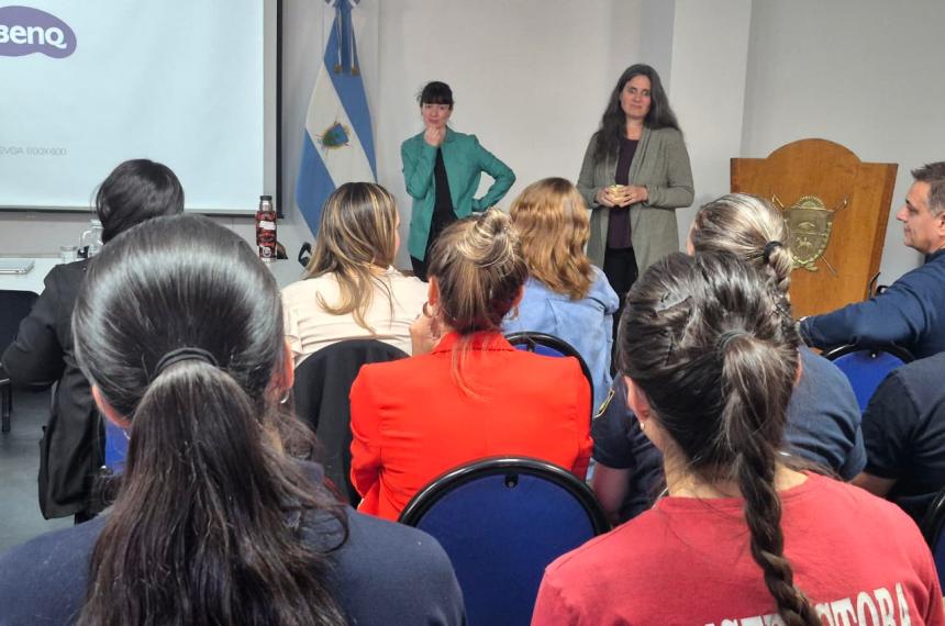Culminan formaciones de docentes e instructores del Instituto Policial