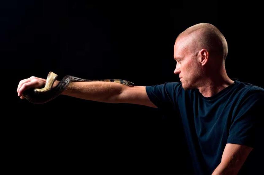 La sangre de Tim Friede podría ser la clave para desarrollar un antídoto universal contra el veneno de serpiente