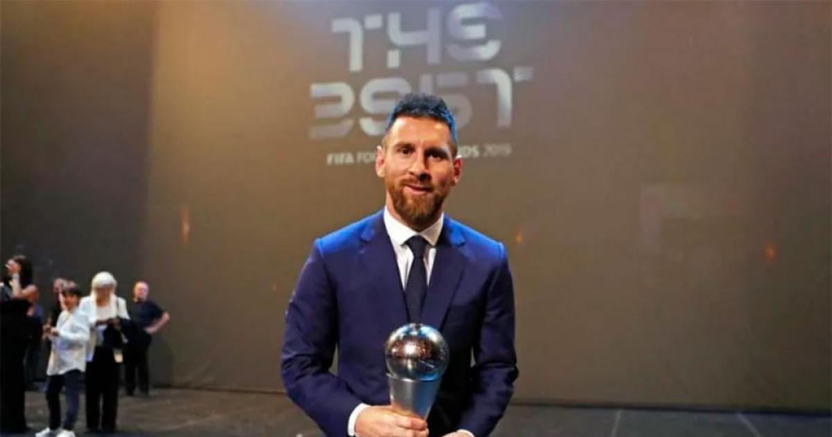 Messi Dibu y un hincha de Racing- fuerte presencia argentina en los premios The Best 2025