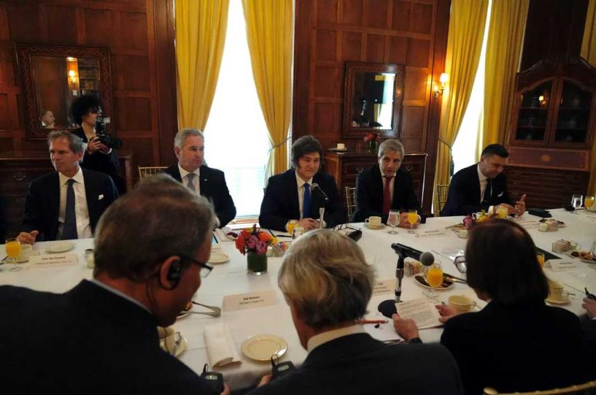 El presidente Milei con empresarios