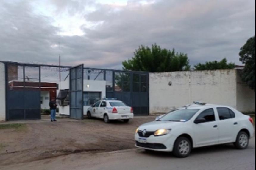 La policía desplegó un importante operativo en la Alcaidía