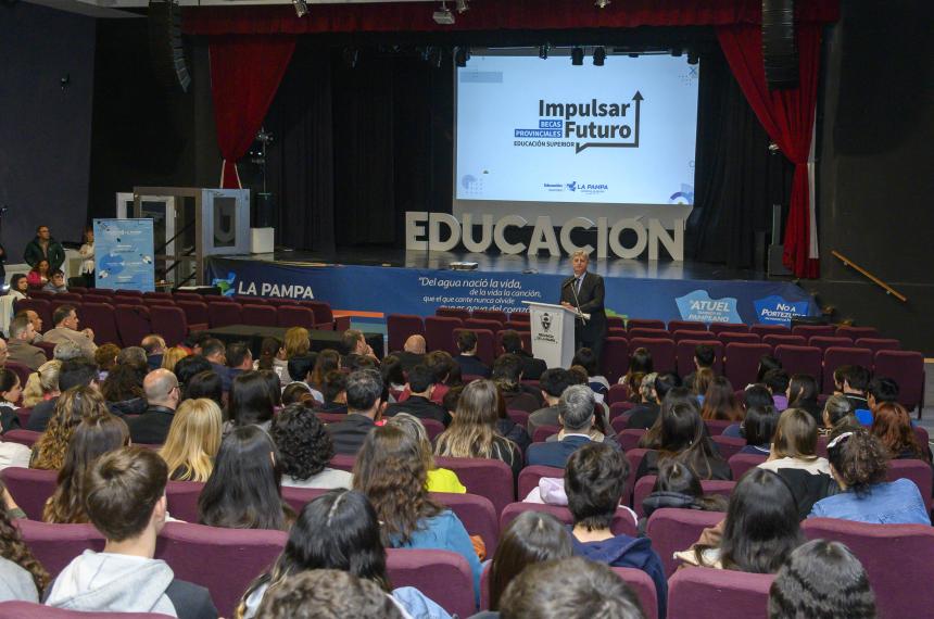 Becas Impulsar Futuro- unos mil joacutevenes anotados
