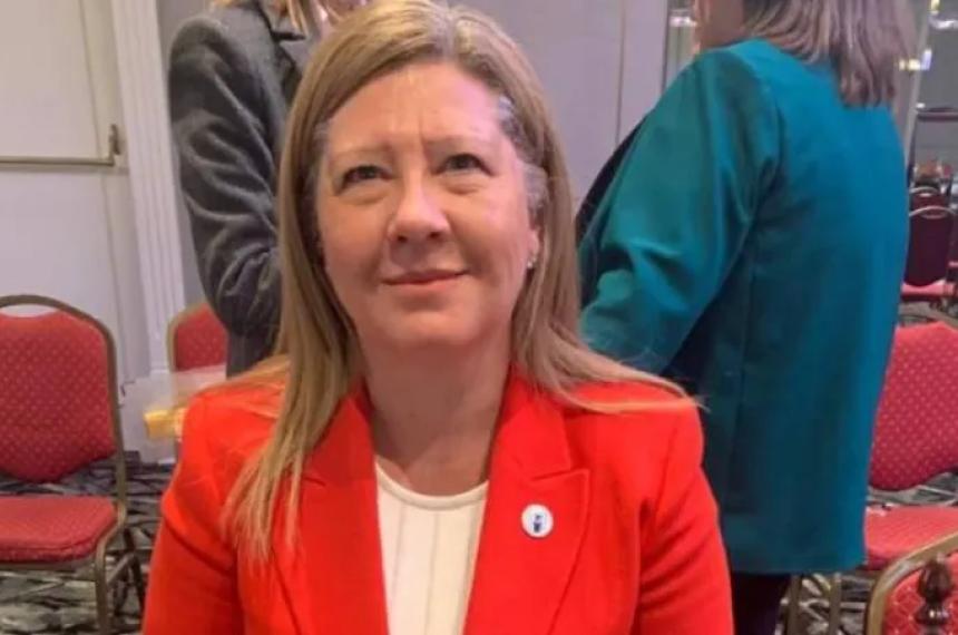 Yolanda Martínez presidenta del Colegio de Escribanos