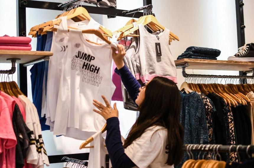 La mayoría de los rubros registró caídas interanuales