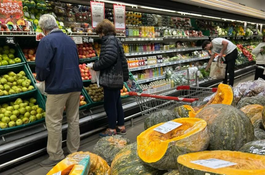 Entre las consultoras proyectan un 24-en-porciento-