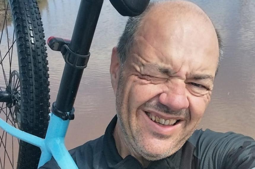 Ignacio Nacho Martín el vecino de Winifreda que emprendió una agotadora travesía de 550 kilómetros en bicicleta