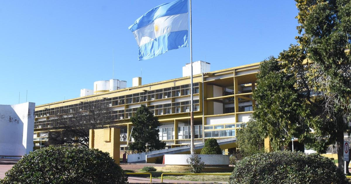 Tal como adelantoacute El Diario un presupuesto sin endeudamiento-  2335 billones