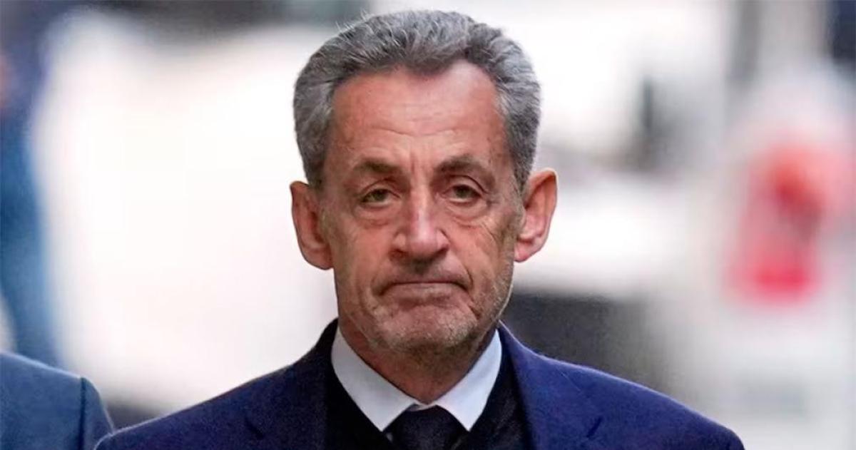 Nicolas Sarkozy fue liberado tras 20 diacuteas en prisioacuten y seguiraacute bajo supervisioacuten judicial