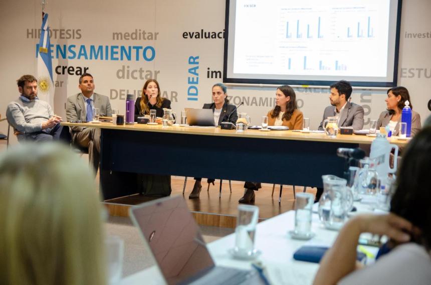 Las autoridades de Pampetrol pasaron por la Legislatura