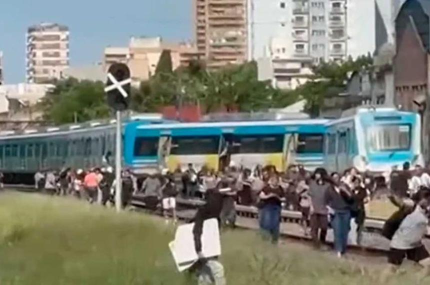 La Justicia ordenoacute un test de alcoholemia para el chofer del Tren Sarmiento que descarriloacute en Liniers