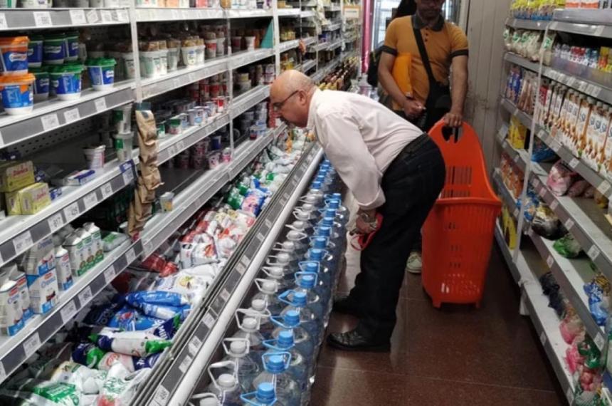  Alimentos y bebidas no alcohólicas (23-en-porciento-) fue el rubro de mayor impacto