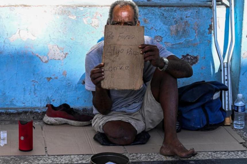 Cuba al liacutemite- 99-en-porciento- de los jubilados no puede pagar comida ni medicinas en medio de una crisis sin freno