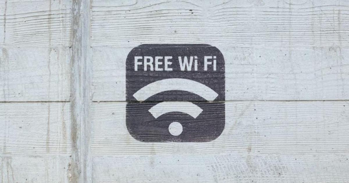 Google lanza una alerta global- conectarse a un Wi-Fi puacuteblico puede terminar en robo de datos